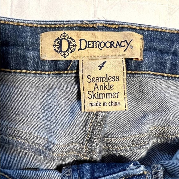 Democracy Blue and Cream Skinny Jeans with Floral Embroidery - Picture 2 of 13